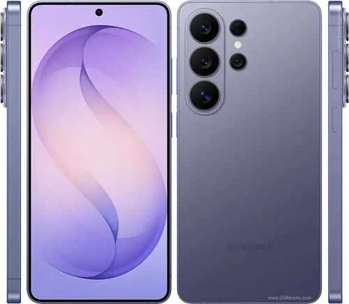 Galaxy S26 Ultra, front and back